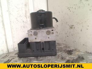 Used ABS pump Renault Laguna II Grandtour (KG) 2.2 dCi 150 16V Price on request offered by Autodemontagebedrijf Smit