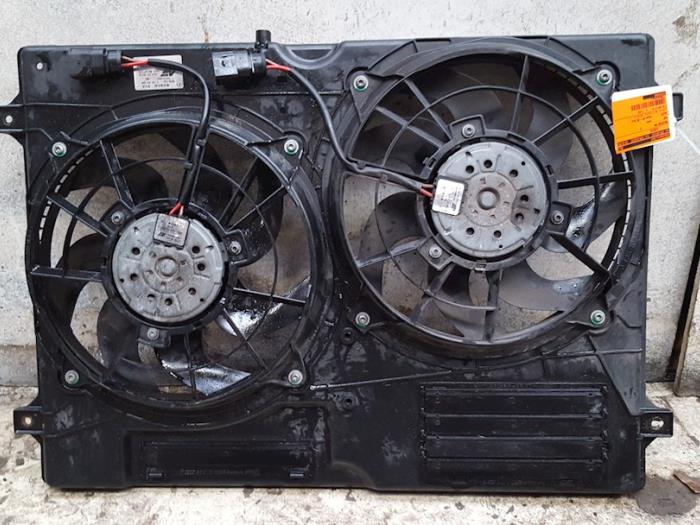 Gebrauchte Kühlerventilator Ford Galaxy (WGR) 2.8i V6 24V Preis € 55,00 Margenregelung angeboten von Autodemontagebedrijf Smit