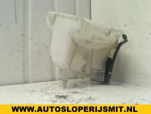 Usagé Pompe lave-glace avant Toyota Corolla (EB/ZZ/WZ/CD) 1.6 16V VVT-i Prix sur demande proposé par Autodemontagebedrijf Smit