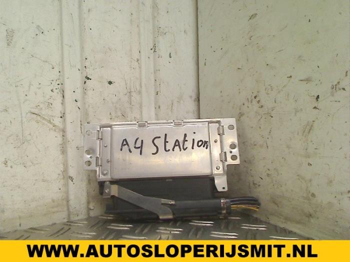 Ordinateur gestion moteur d'un Audi A4 Avant (B5) 1.9 TDI 1996