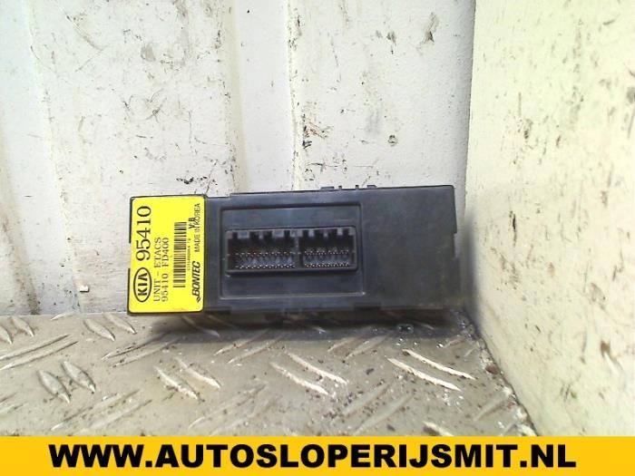 Used Engine management computer Kia Rio (DC22/24) 1.5 16V Price € 50,00 Margin scheme offered by Autodemontagebedrijf Smit