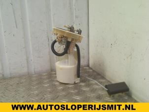 Used Petrol pump Renault Megane Coupé (DA) 2.0 IDE 16V Price on request offered by Autodemontagebedrijf Smit