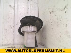 Used Diesel pump Opel Corsa C (F08/68) 1.7 DI 16V Price on request offered by Autodemontagebedrijf Smit