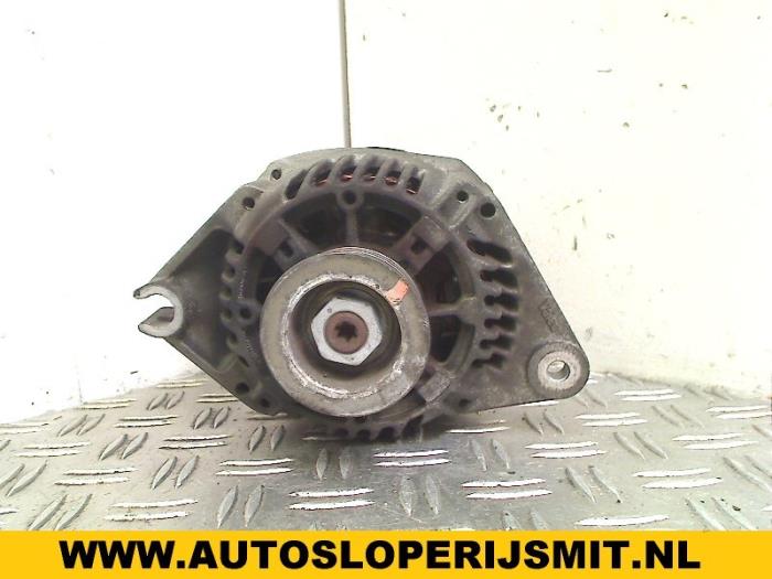 Usagé Dynamo Peugeot 306 (7A/C/S) 1.8i XT,ST Prix sur demande proposé par Autodemontagebedrijf Smit