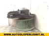 Heating and ventilation fan motor from a Volkswagen Passat Variant (3B5), 1997 / 2000 1.8 20V, Combi/o, Petrol, 1.781cc, 92kW (125pk), FWD, APT, 1999-01 / 2000-11, 3B5 2000