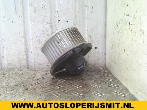 Used Heating and ventilation fan motor Mitsubishi Colt (CJ) 1.3 GL,GLX 12V Price on request offered by Autodemontagebedrijf Smit