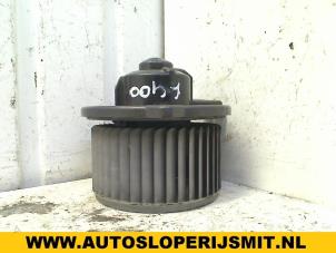 Usados Motor de ventilador de calefactor Mitsubishi L-400 2.5 TD Precio de solicitud ofrecido por Autodemontagebedrijf Smit