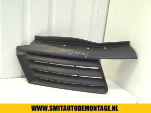 Used Grille strip Renault Espace Price on request offered by Autodemontagebedrijf Smit
