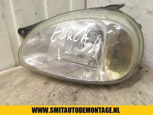 Used Headlight, left Opel Corsa Price on request offered by Autodemontagebedrijf Smit