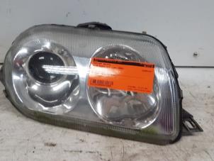 Used Headlight, right Alfa Romeo GTV Price on request offered by Autodemontagebedrijf Smit
