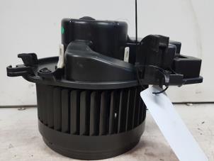 Used Heating and ventilation fan motor Mercedes C (W203) 2.0 C-200K 16V Price € 30,00 Margin scheme offered by Autodemontagebedrijf Smit