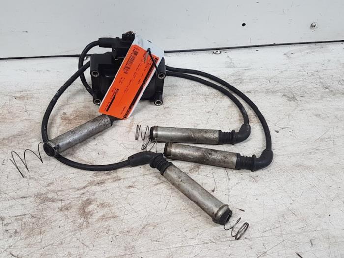 Usagé Bobine Ford Fiesta 5 (JD/JH) 1.3 Prix € 15,00 Règlement à la marge proposé par Autodemontagebedrijf Smit