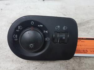 Used Light switch Seat Leon (1P1) 1.9 TDI 105 Price € 10,00 Margin scheme offered by Autodemontagebedrijf Smit