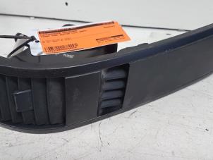 Used Dashboard vent Ssang Yong Rexton 2.9 TD RJ 290 Price on request offered by Autodemontagebedrijf Smit