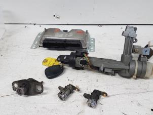 Used Ignition lock + computer Ssang Yong Rexton 2.9 TD RJ 290 Price € 90,00 Margin scheme offered by Autodemontagebedrijf Smit