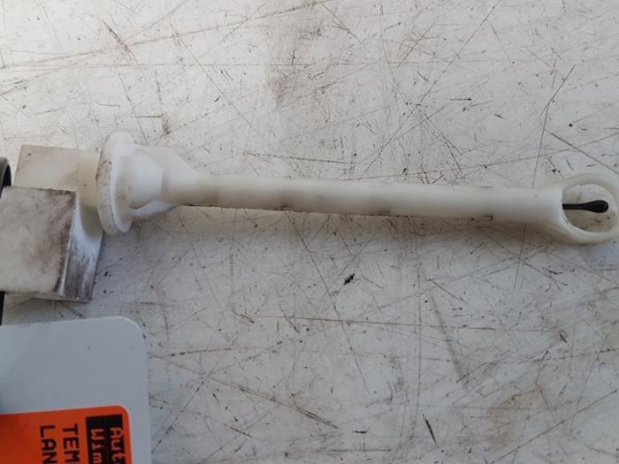 Begagnade Innetemperatursensor Lancia Phedra Pris € 10,00 Marginaltabell erbjuds av Autodemontagebedrijf Smit