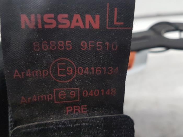Ceinture de sécurité avant gauche d'un Nissan Primera (P11) 1.8 16V 2000