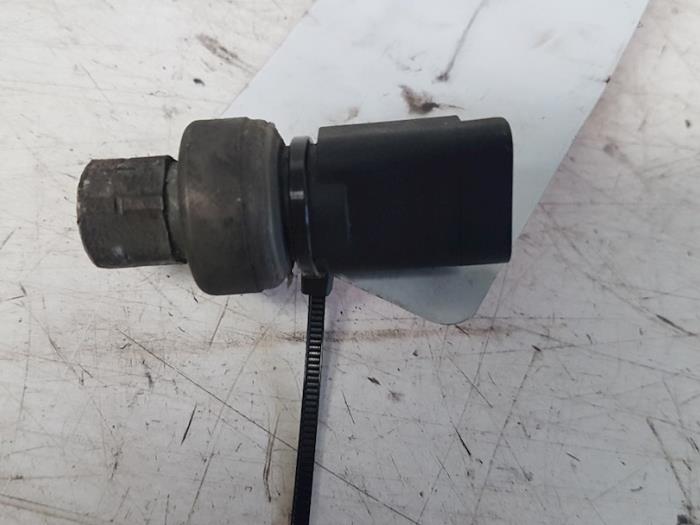 Begagnade Trycksensor, luftkonditionering Citroen C4 Coupé (LA) 1.6 16V Pris € 10,00 Marginaltabell erbjuds av Autodemontagebedrijf Smit