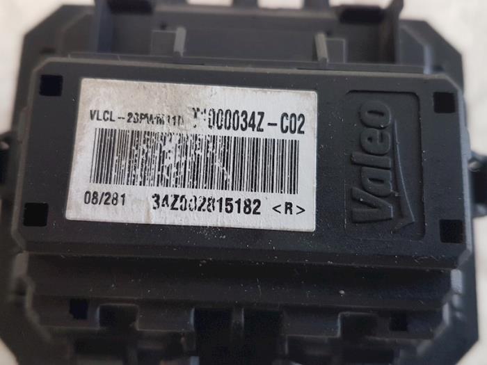 Heater resistor from a Renault Megane III Coupe (DZ) 1.6 16V 2009