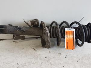 Used Front shock absorber rod, right Ford Focus 2 1.4 16V Price € 35,00 Margin scheme offered by Autodemontagebedrijf Smit