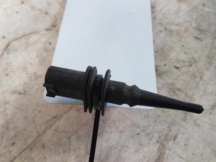 Begagnade Utetemperatursensor BMW 5 serie Touring (E39) 530d 24V Pris € 10,00 Marginaltabell erbjuds av Autodemontagebedrijf Smit