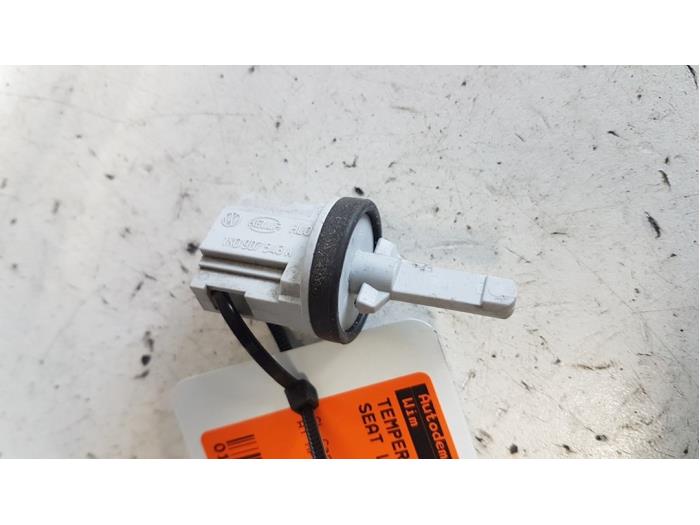 Begagnade Innetemperatursensor Seat Leon (1P1) 2.0 FSI 16V Pris € 10,00 Marginaltabell erbjuds av Autodemontagebedrijf Smit