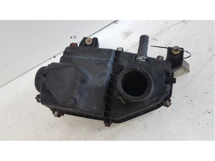 Begagnade Luftfilterhus Honda Civic (EP/EU) 1.4 16V Pris € 30,00 Marginaltabell erbjuds av Autodemontagebedrijf Smit