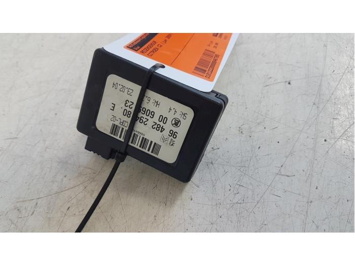 Gebrauchte Regensensor Citroen C2 (JM) Preis € 10,00 Margenregelung angeboten von Autodemontagebedrijf Smit