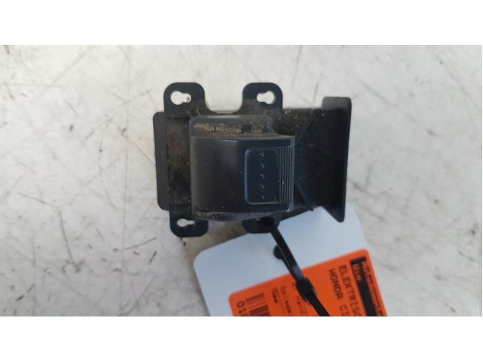Electric window switch from a Honda Civic (EP/EU) 1.4 16V 2002