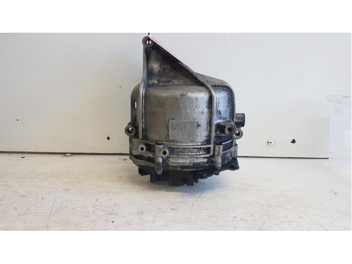 Begagnade Dynamo Mercedes E (W210) 2.2 E-220 CDI 16V Pris € 140,00 Marginaltabell erbjuds av Autodemontagebedrijf Smit