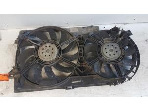 Used Radiator fan Chrysler Voyager/Grand Voyager (RG) 2.5 CRD 16V Price on request offered by Autodemontagebedrijf Smit