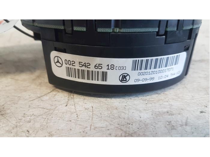 Airbagring from a Mercedes-Benz E (W210) 2.2 E-220 CDI 16V 1999
