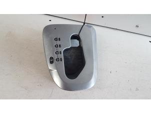 Used Position switch automatic gearbox Renault Vel Satis (BJ) Price on request offered by Autodemontagebedrijf Smit