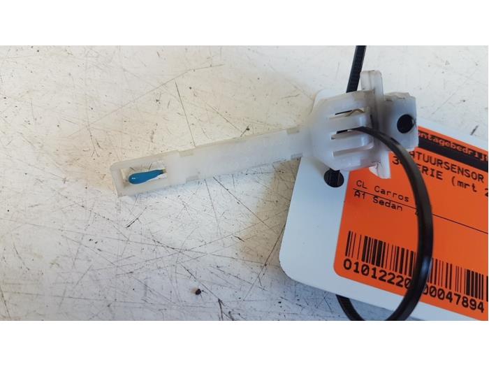 Begagnade Innetemperatursensor BMW 3 serie (E46/4) 320i 24V Pris € 10,00 Marginaltabell erbjuds av Autodemontagebedrijf Smit