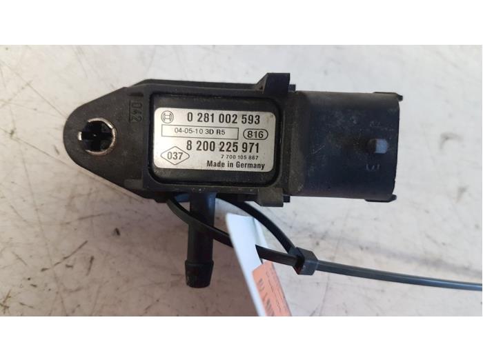 Begagnade MAP-sensor (insugsrör) Renault Trafic New (FL) 1.9 dCi 100 16V Pris € 20,00 Marginaltabell erbjuds av Autodemontagebedrijf Smit