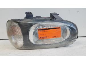 Used Headlight, right Suzuki Alto (RF410) 1.1 16V Price € 25,00 Margin scheme offered by Autodemontagebedrijf Smit