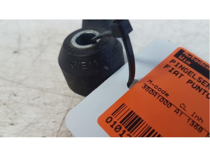 Klopfsensor van een Fiat Grande Punto (199) 1.4 2005