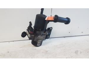 Used Power steering pump Peugeot 307 (3A/C/D) 1.6 HDi 16V Price € 75,00 Margin scheme offered by Autodemontagebedrijf Smit