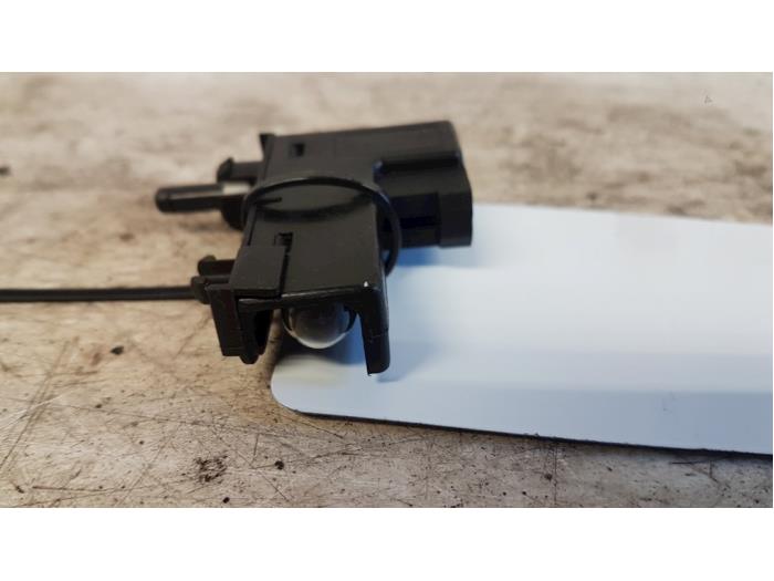 Door contact switch from a Ford Focus 2 Wagon 2.0 TDCi 16V 2005