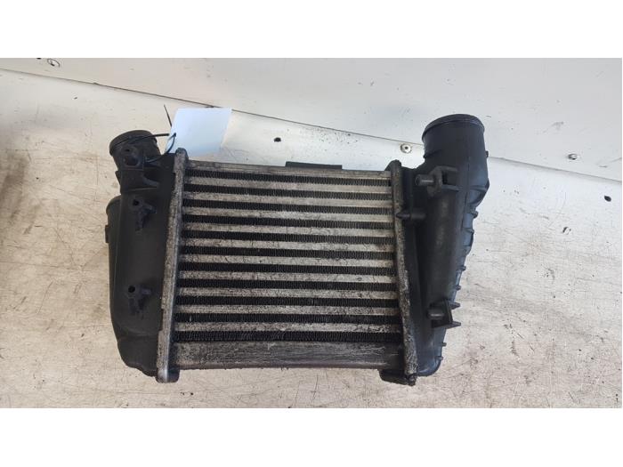 Usados Intercooler Audi A4 Avant (B6) 2.5 TDI 24V Precio € 35,00 Norma de margen ofrecido por Autodemontagebedrijf Smit