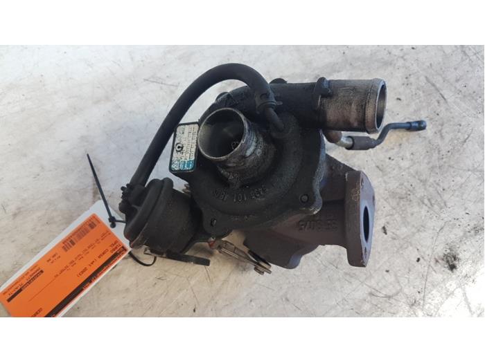 Używane Turbo Opel Corsa C (F08/68) 1.3 CDTi 16V Cena € 100,00 Procedura marży oferowane przez Autodemontagebedrijf Smit