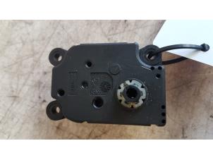 Used Heater valve motor Citroen C4 Coupé (LA) 1.6 16V Price € 25,00 Margin scheme offered by Autodemontagebedrijf Smit