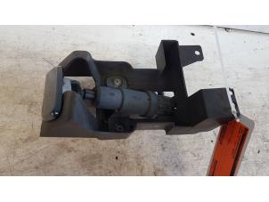 Used Headlight washer pump Mazda 5 (CR19) 2.0i 16V Price on request offered by Autodemontagebedrijf Smit