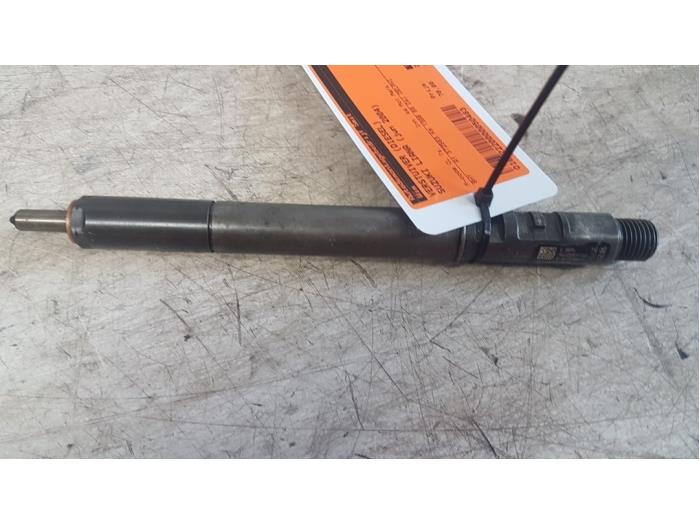 Usagé Injecteurs Suzuki Liana (ERC/ERD/RH4) 1.4 DDiS 16V Prix € 70,00 Règlement à la marge proposé par Autodemontagebedrijf Smit