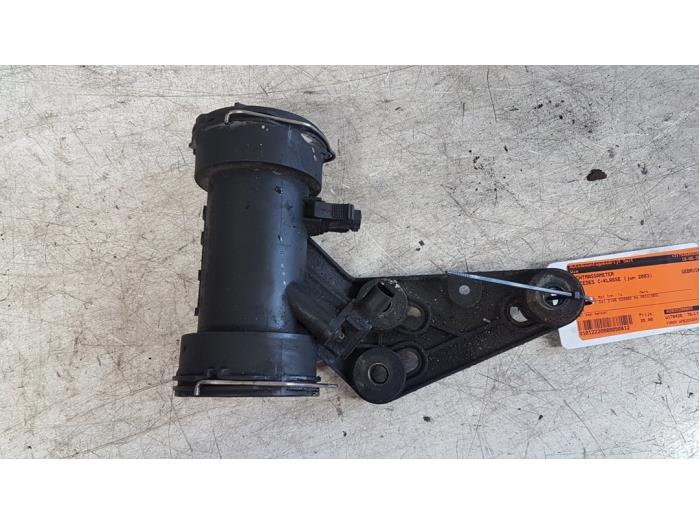 Gebrauchte Luftmassenmesser Mercedes C Combi (S203) 2.2 C-200 CDI 16V Preis € 35,00 Margenregelung angeboten von Autodemontagebedrijf Smit