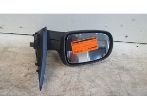 Used Wing mirror, left Opel Corsa C (F08/68) 1.2 16V Price € 15,00 Margin scheme offered by Autodemontagebedrijf Smit