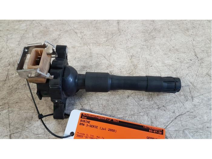 Usagé Bobine BMW 3 serie (E46/4) 320i 24V Prix € 10,00 Règlement à la marge proposé par Autodemontagebedrijf Smit