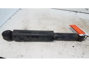 Used Rear shock absorber, right Mercedes Vito (639.6) 2.2 111 CDI 16V Price € 25,00 Margin scheme offered by Autodemontagebedrijf Smit