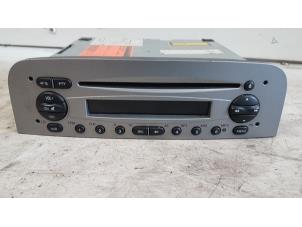 Gebrauchte Radio CD Spieler Alfa Romeo GT (937) 2.0 JTS 16V Preis € 70,00 Margenregelung angeboten von Autodemontagebedrijf Smit