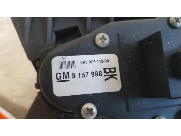 Accelerator pedal Opel Astra H 1.6 16V Twinport 9157998BK